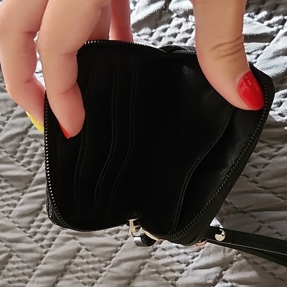 Coach signature phone case - Picture 3 of 3